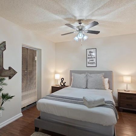 Affordable Downtown Memphis Apartment W Views Esterno foto