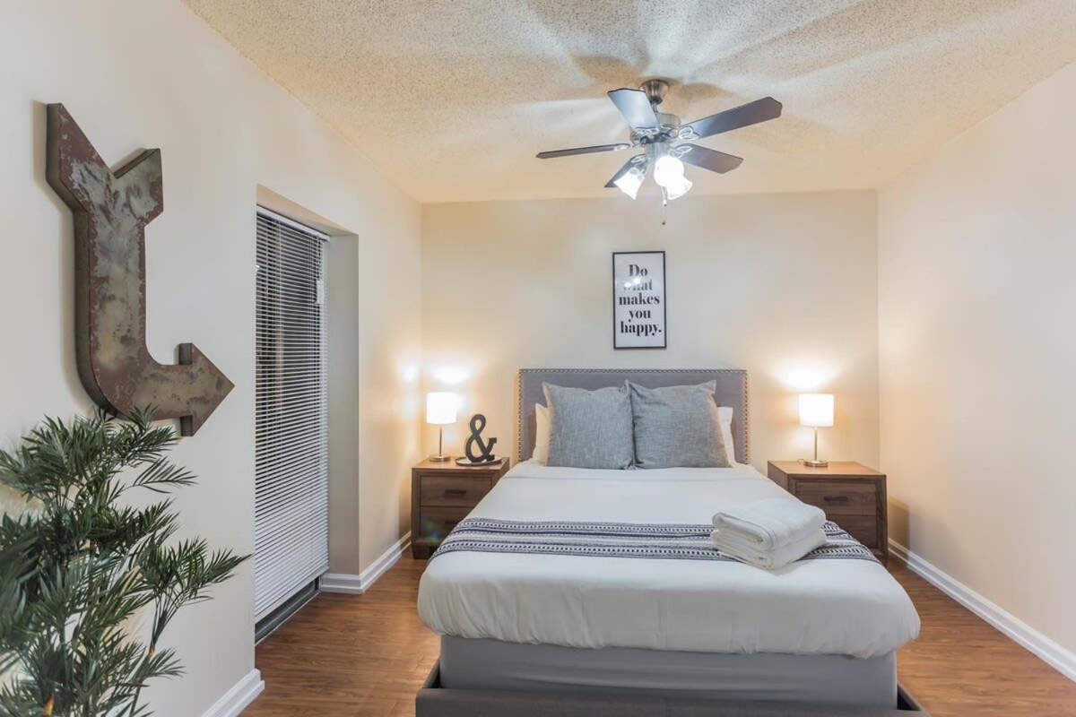 Affordable Downtown Memphis Apartment W Views Esterno foto